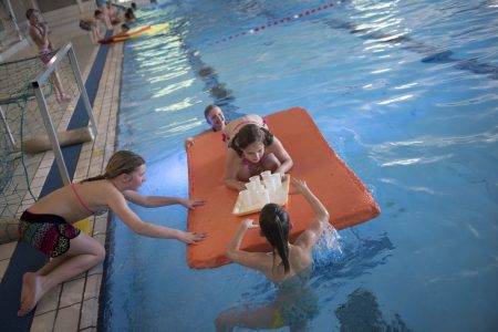 schoolreisje met activiteiten bij zwembad de IJzeren Man