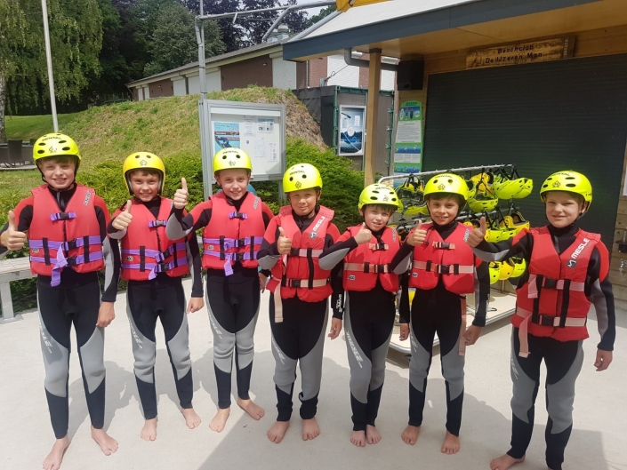 Waterskiën tijdens schoolreisje