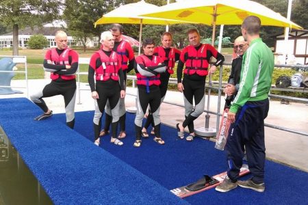 bedrijfsuitje bij zwembad en waterskibaan de IJzeren Man